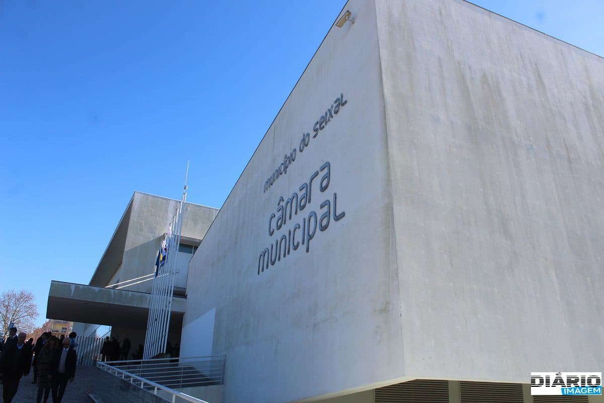 Seixal aprova orçamento de 210 milhões contra a austeridade