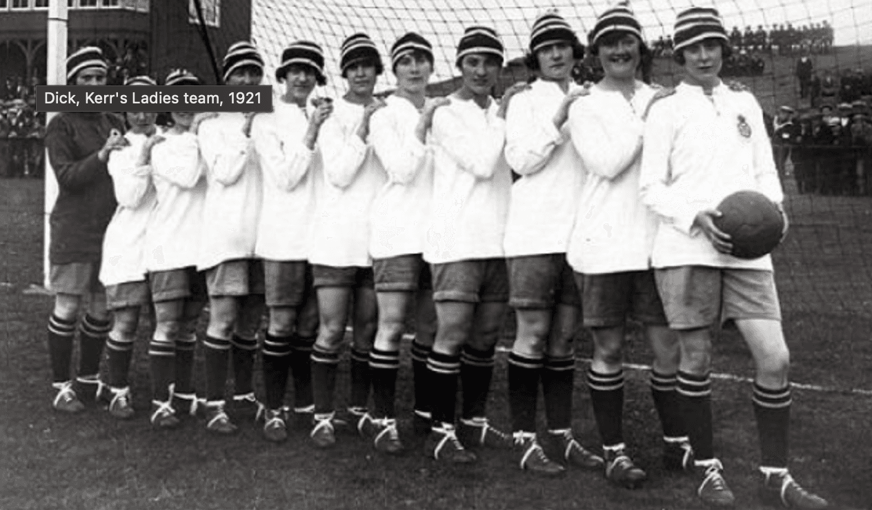 Das fábricas às vedetas: quando as mulheres dominaram o futebol