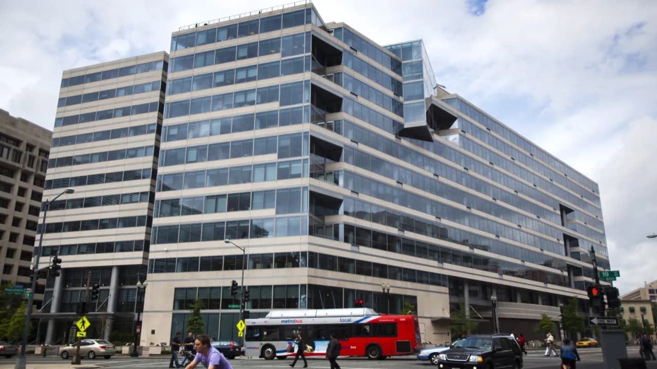 FMI critica desvio de verbas para salvar LAM em Moçambique