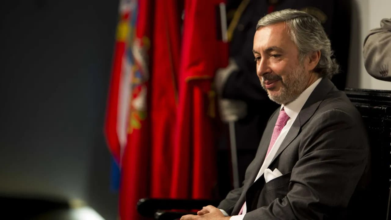 Direita fragmentada entrega presidenciais a Ventura