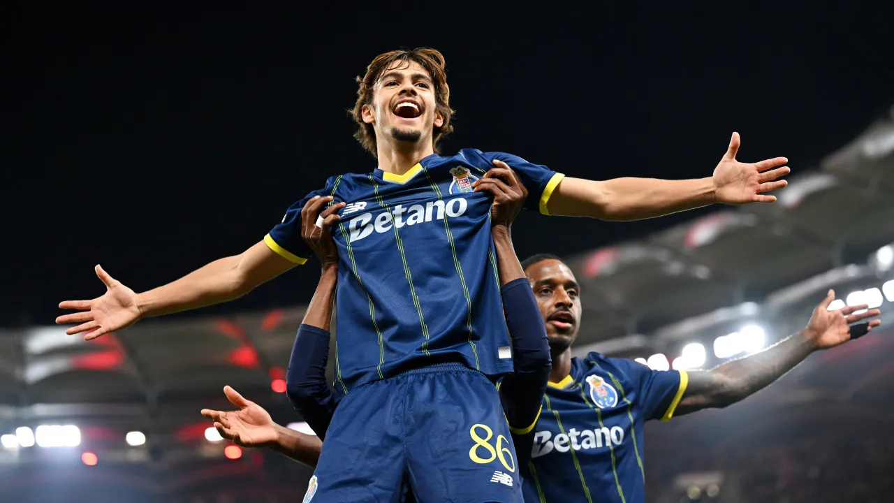 Porto controla Liga Europa, Braga luta pela sobrevivência