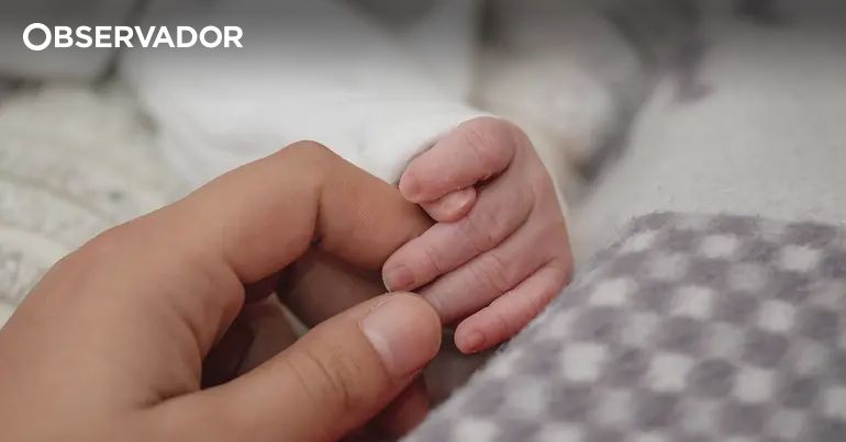 Singapura paga 47 mil euros por filho para travar queda da natalidade