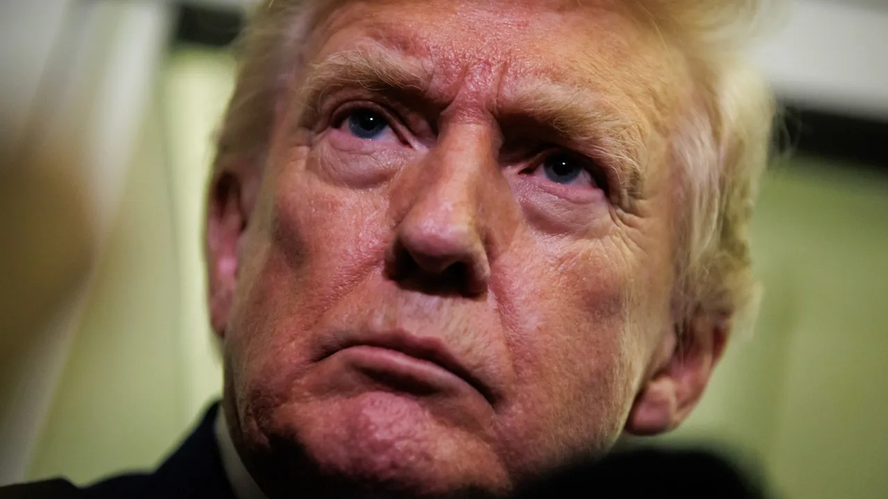 Trump ataca Bad Bunny após Super Bowl: resposta racista