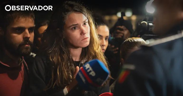 Acampada do Rossio: advogada de Renata Cambra pede urgência ao tribunal